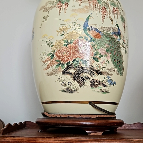 Antique Chinoiserie gold Porcelain handmade lamp - Picture 11 of 17